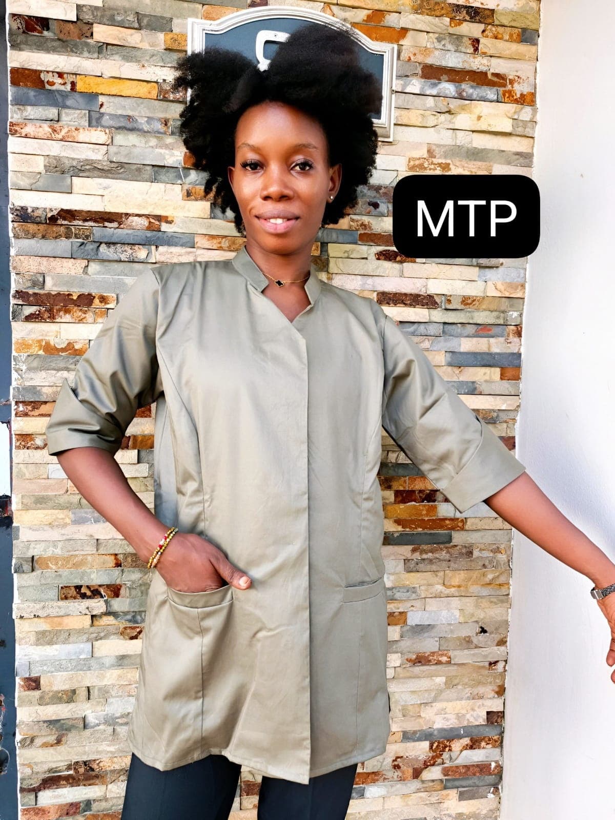 Blouse "Signature Sage"